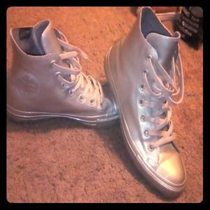 Olivia green converse